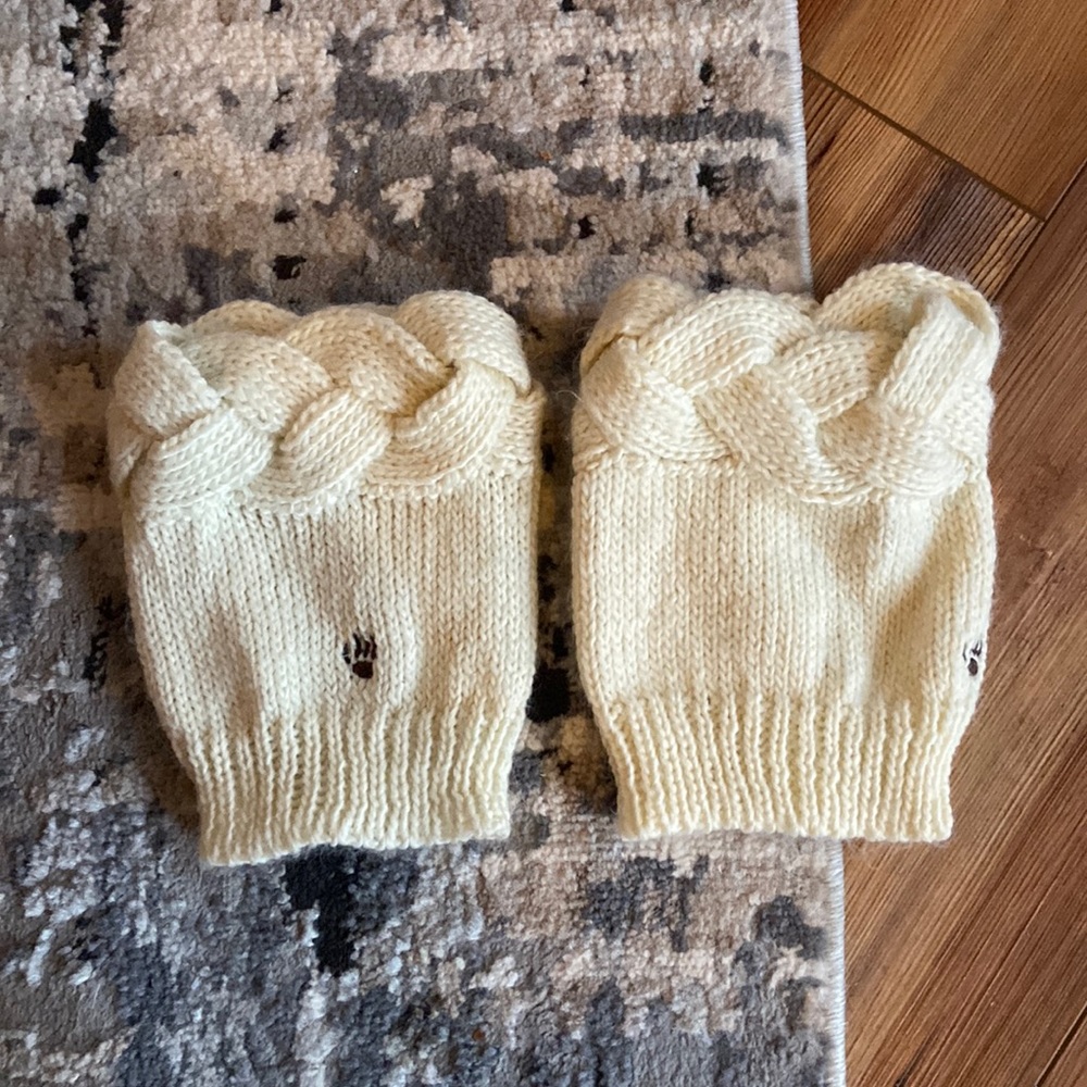 Bearpaw boot cuffs